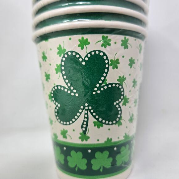 Vintage Hallmark 48 Paper Party Cups St. Patrick's Day 9oz Shamrock 8 Packs of 6 - Picture 6 of 7